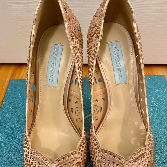 Blue by Betsey Johnson SB- Elsa - Picture 8 of 16